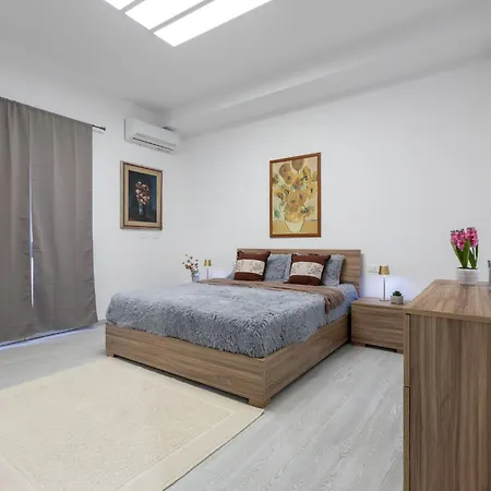 Апартаменти Domus Flavia By Interhome
