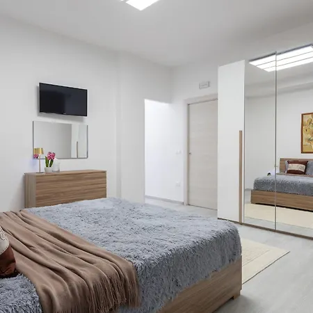 Domus Flavia By Interhome אולביה