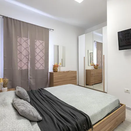 Domus Flavia By Interhome アパート *